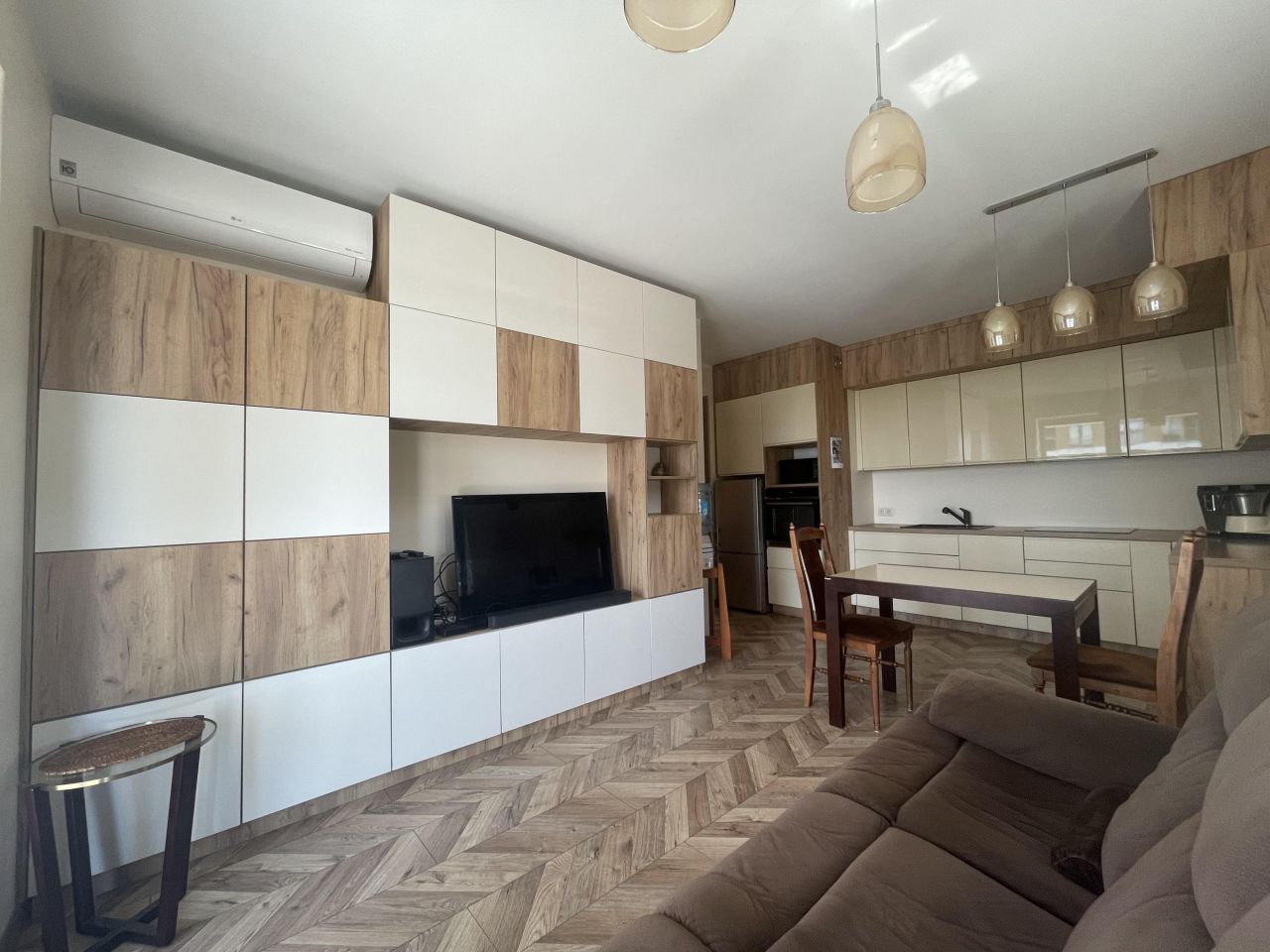 Mieszkanie 3-pokojowe Poznań Dębiec, ul. 28 Czerwca 1956 r.. Zdjęcie 2