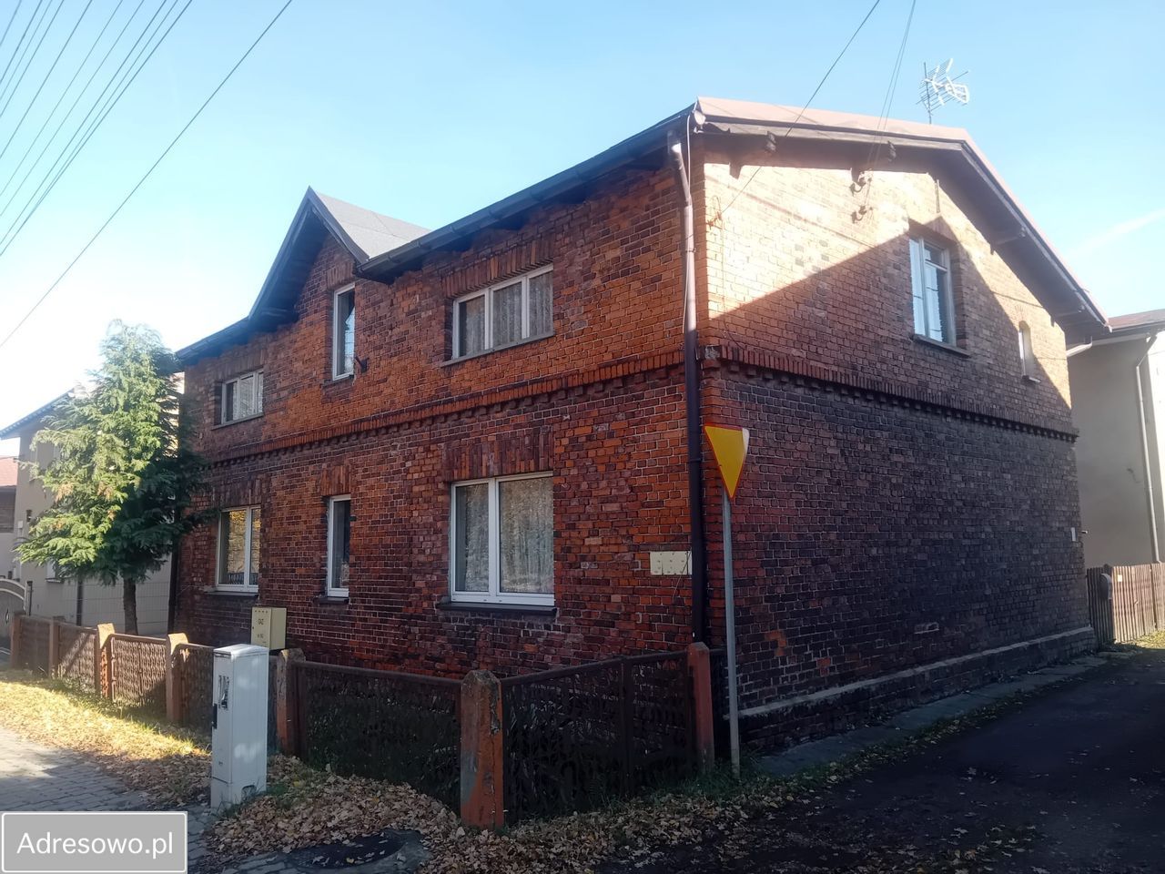 dom wolnostojący, 7 pokoi Tarnowskie Góry, ul. Powstańców Warszawskich. Zdjęcie 5