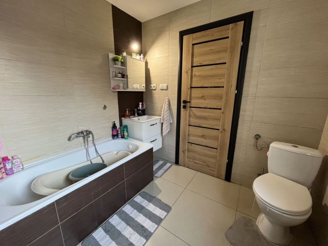 dom wolnostojący, 5 pokoi Pęgów. Zdjęcie 11