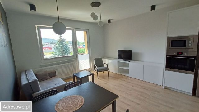 Mieszkanie 3-pokojowe Kielce Wietrznia, ul. Wojska Polskiego. Zdjęcie 1