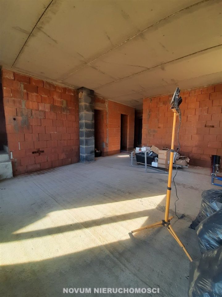 bliźniak, 5 pokoi Świerklaniec. Zdjęcie 4