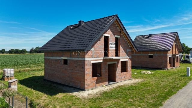 dom wolnostojący, 4 pokoje Grodków. Zdjęcie 1