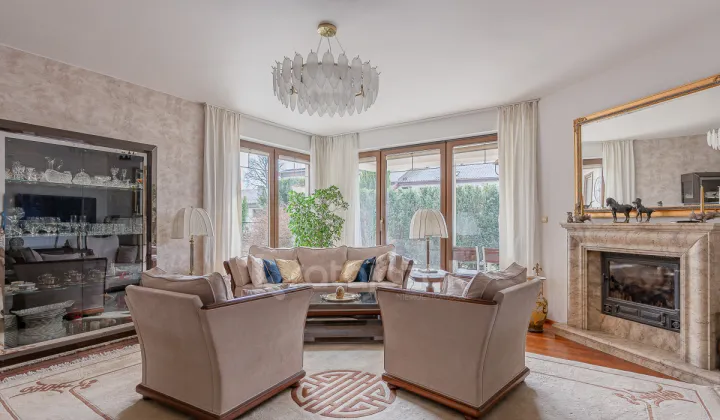 dom wolnostojący, 6 pokoi Kielno