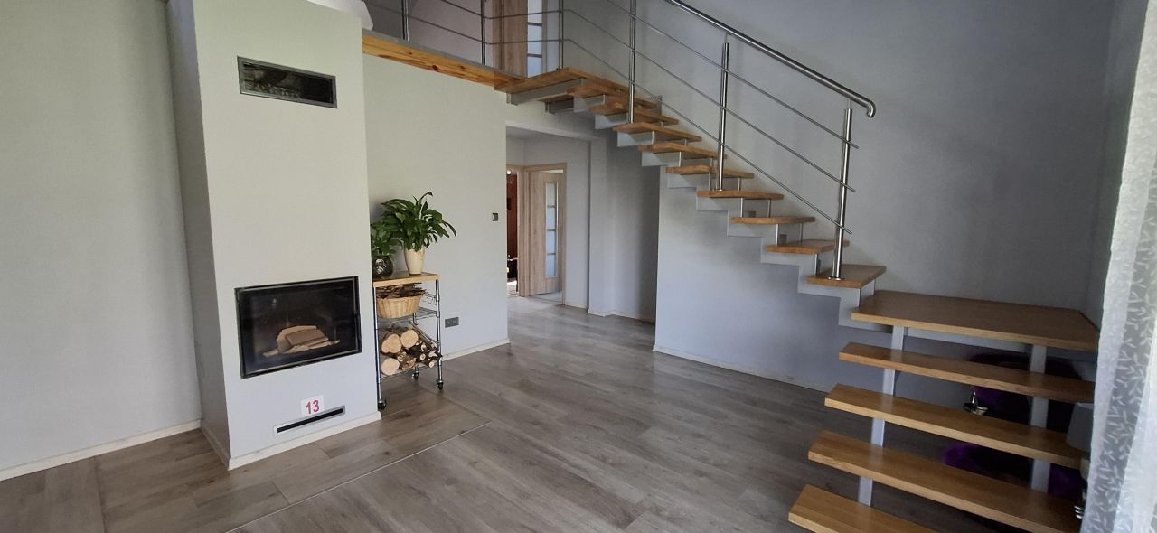 dom wolnostojący, 4 pokoje Rozbórz Długi. Zdjęcie 3