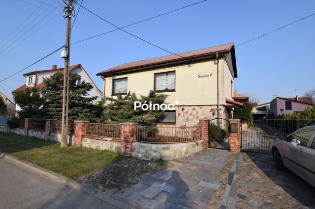 dom wolnostojący, 5 pokoi Hajnówka, ul. Siewna. Zdjęcie 1