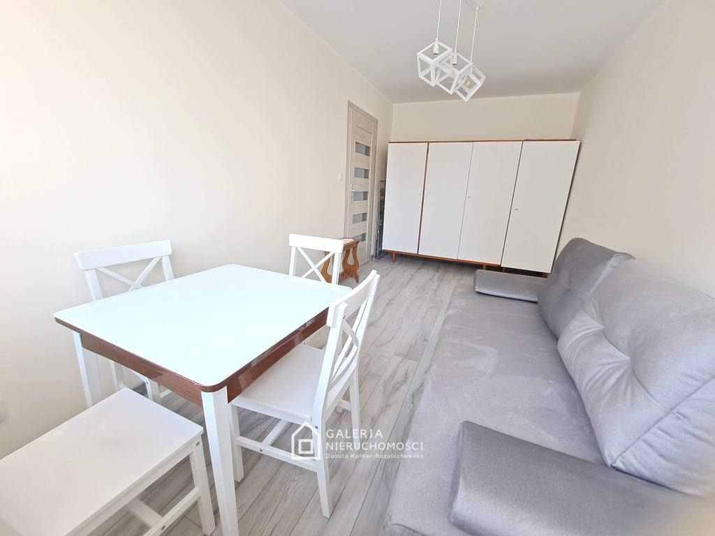 Mieszkanie 2-pokojowe Gniezno, ul. Budowlanych. Zdjęcie 4