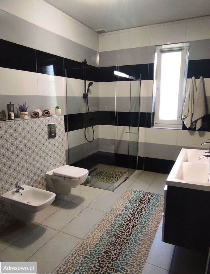 dom wolnostojący, 5 pokoi Pogwizdów. Zdjęcie 12