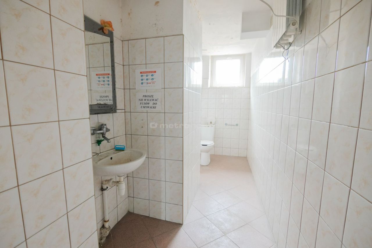 Hala/magazyn Siennica, ul. gen. Władysława Sikorskiego. Zdjęcie 6