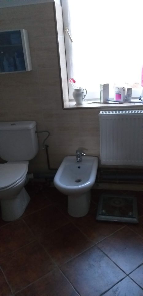 dom wolnostojący, 2 pokoje Łazisko Poręby. Zdjęcie 8