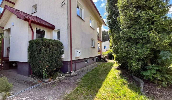 dom wolnostojący, 6 pokoi Skarżysko-Kamienna Bór, ul. Świerkowa