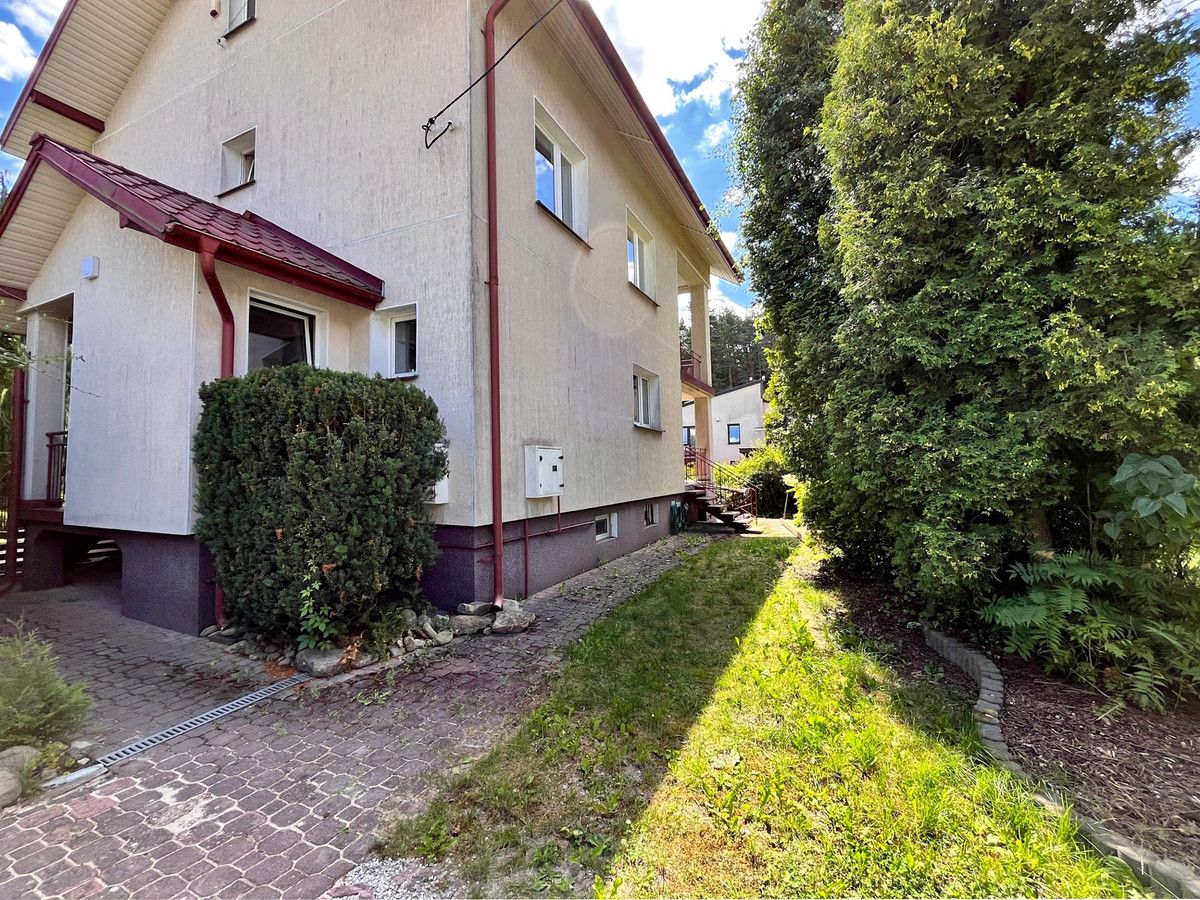 dom wolnostojący, 6 pokoi Skarżysko-Kamienna Bór, ul. Świerkowa. Zdjęcie 1