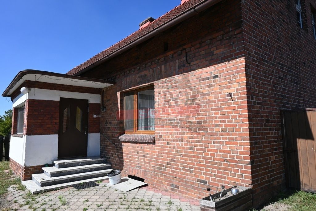 dom wolnostojący, 4 pokoje Zwóz. Zdjęcie 2