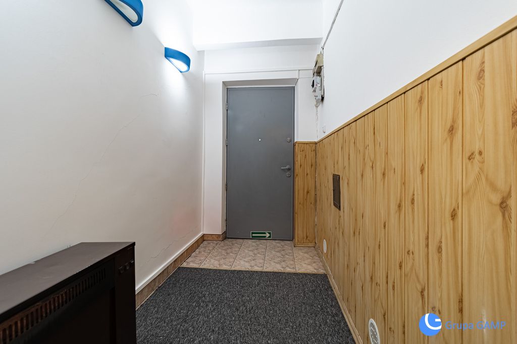 Biuro Kraków Półwsie Zwierzynieckie, ul. Władysława Syrokomli. Zdjęcie 9