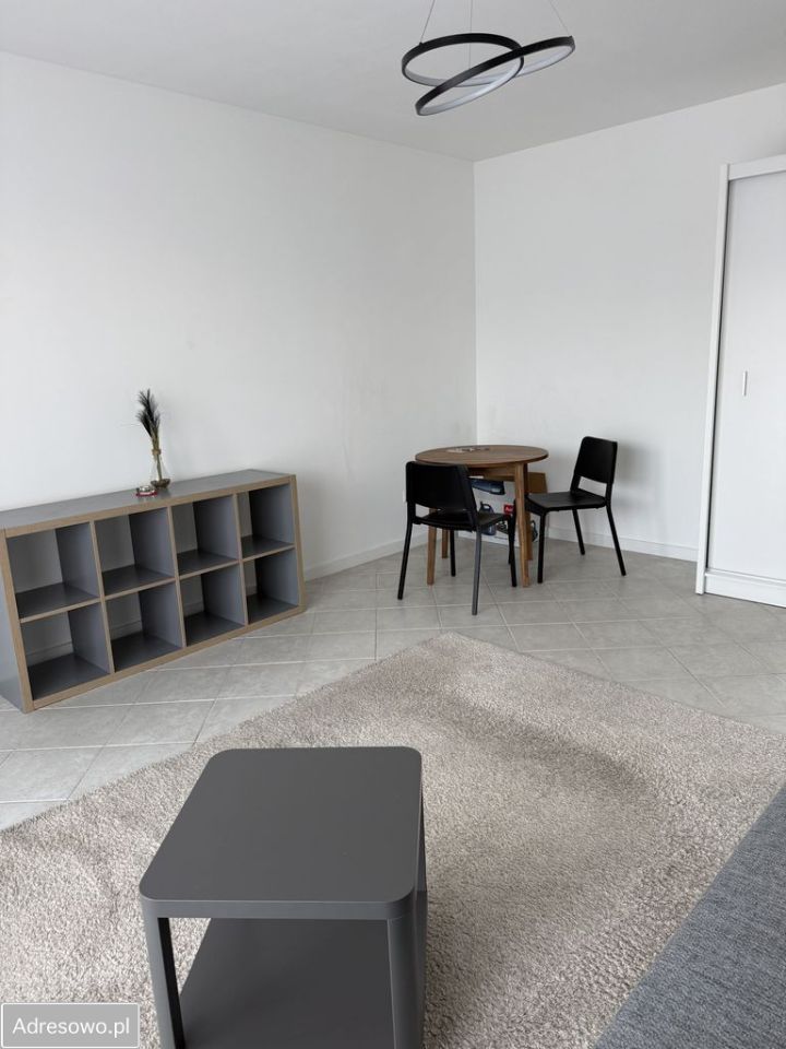 Mieszkanie 1-pokojowe Warszawa Gocław, ul. gen. Augusta Emila Fieldorfa. Zdjęcie 2