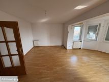 dom wolnostojący, 5 pokoi Mikołajki, ul. Kolejowa. Zdjęcie 2