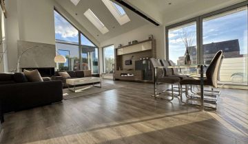 dom wolnostojący, 4 pokoje Mrzezino, ul. Polna