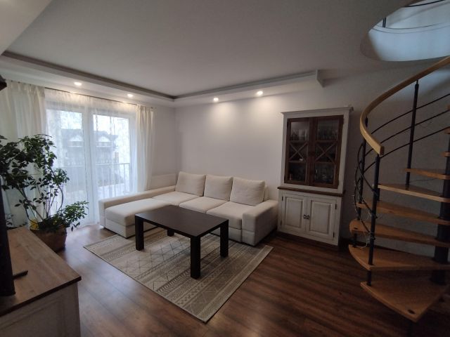 Mieszkanie 4-pokojowe Plewiska, ul. Fabianowska. Zdjęcie 1