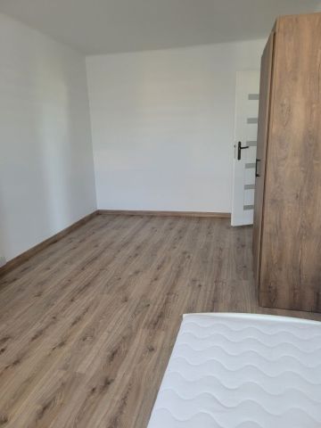 Mieszkanie 3-pokojowe Ostrołęka, ul. Celulozowa. Zdjęcie 1