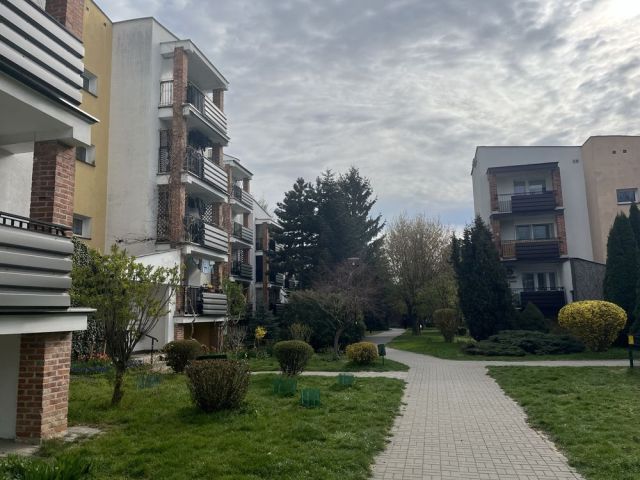Mieszkanie 3-pokojowe Konstantynów. Zdjęcie 1