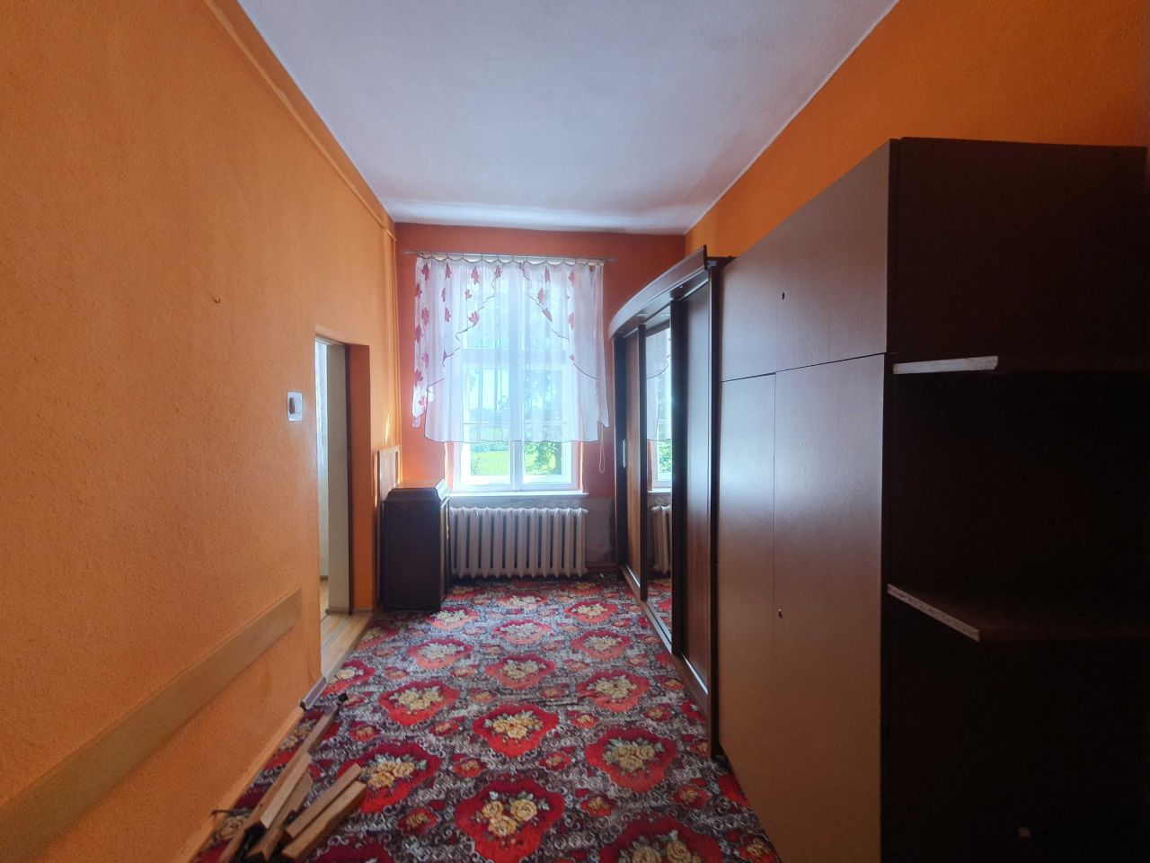 Mieszkanie 4-pokojowe Zrazim. Zdjęcie 3