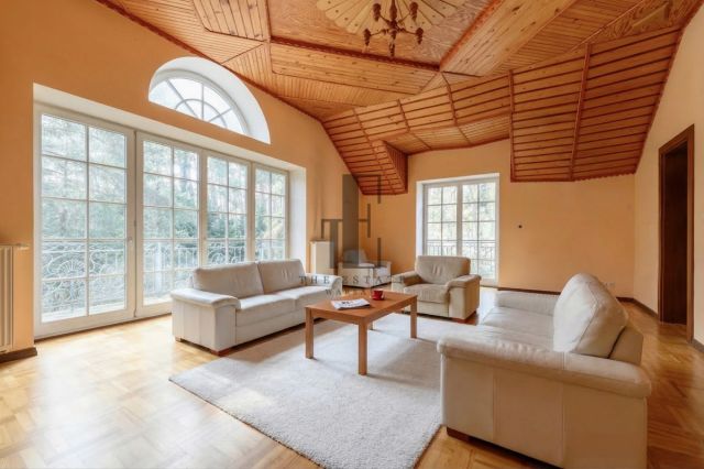 dom wolnostojący, 9 pokoi Pruszków. Zdjęcie 3