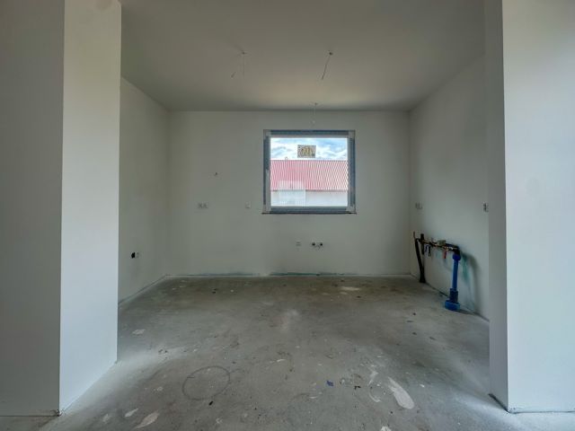 dom wolnostojący, 4 pokoje Budy Głogowskie. Zdjęcie 5