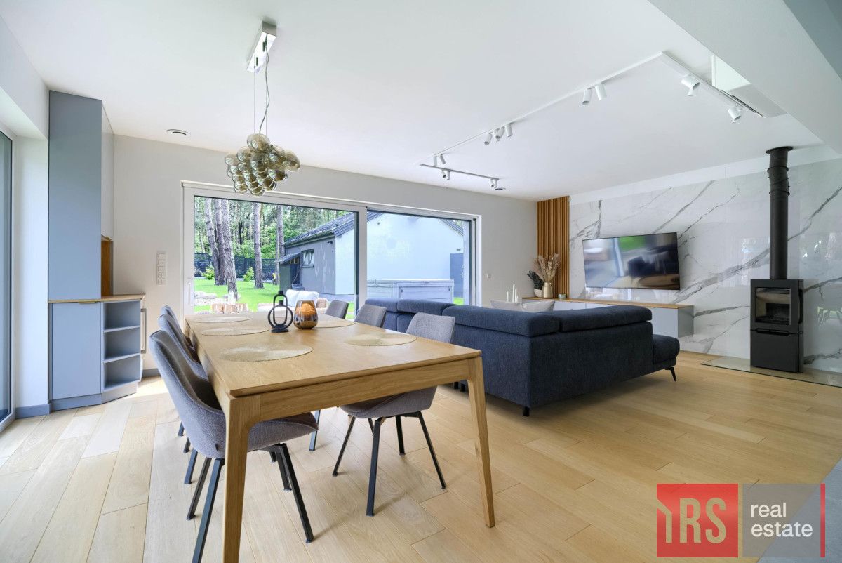 dom wolnostojący, 5 pokoi Sulejówek. Zdjęcie 2