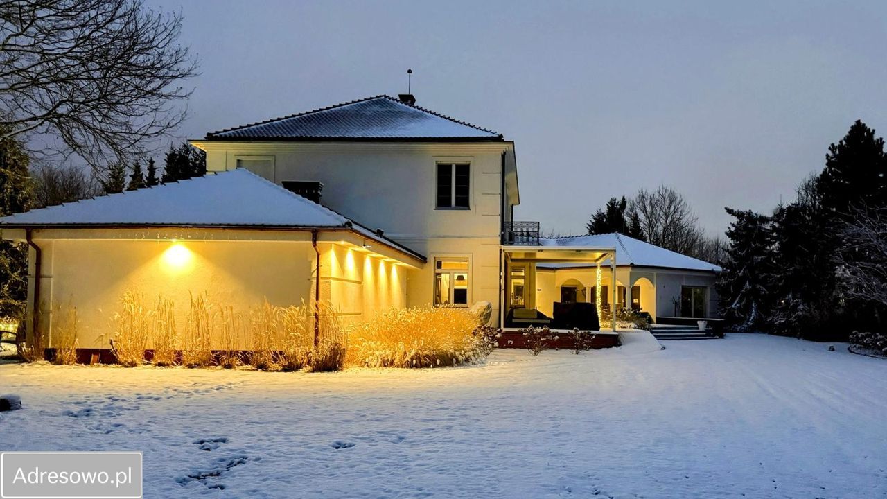 dom wolnostojący, 6 pokoi Chyby. Zdjęcie 13