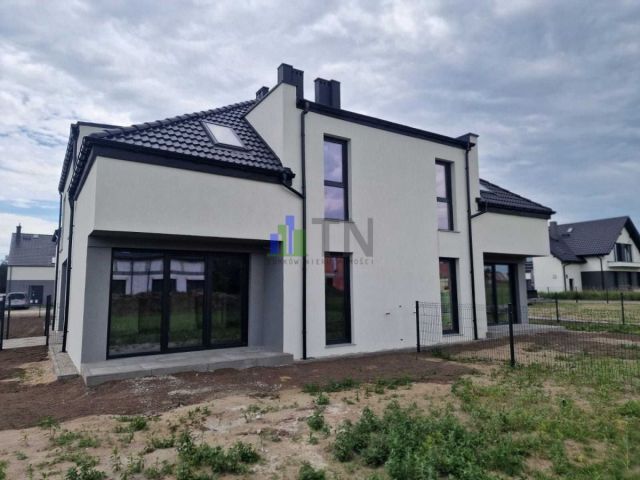 bliźniak, 4 pokoje Wojnowice. Zdjęcie 10