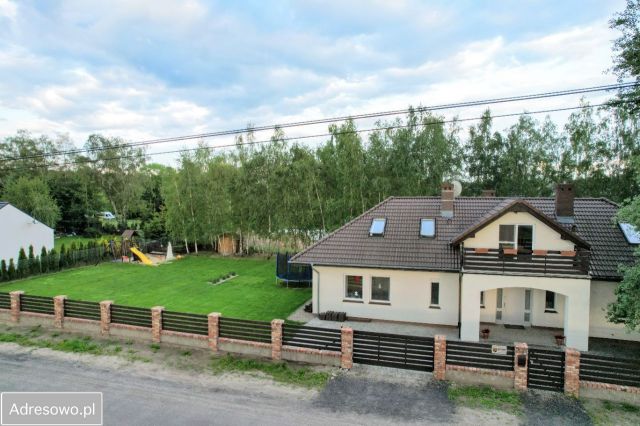 dom wolnostojący, 7 pokoi Puszczykowo, ul. Jaskółcza. Zdjęcie 1