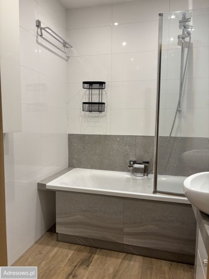 Mieszkanie 3-pokojowe Tychy Centrum, ul. Mikołaja Kopernika. Zdjęcie 3