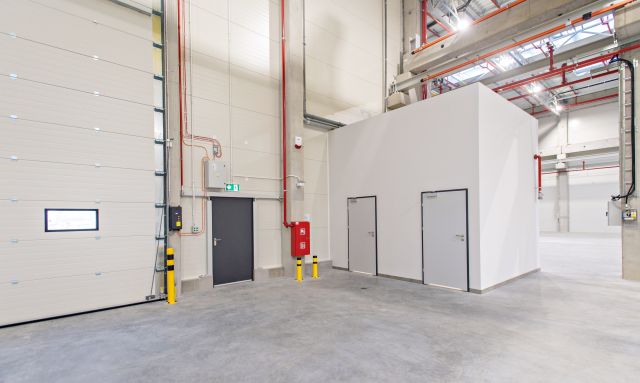 Hala/magazyn Nowina. Zdjęcie 10