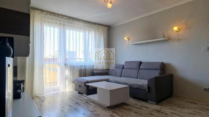 Mieszkanie 3-pokojowe Bytom, ul. Stanisława Witczaka. Zdjęcie 2