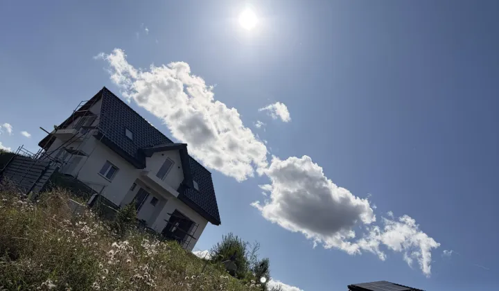 dom wolnostojący, 4 pokoje Żółte