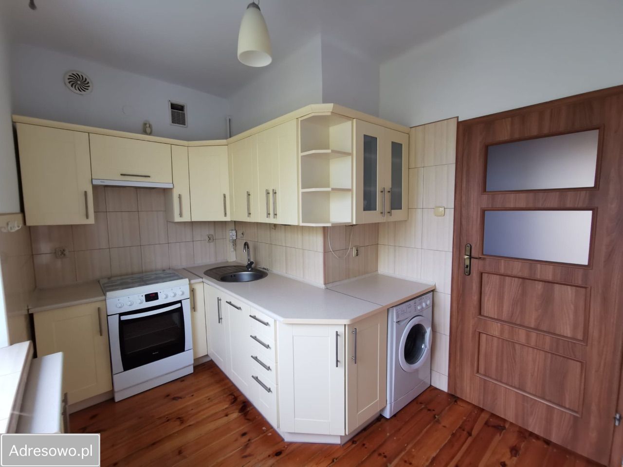 Mieszkanie 2-pokojowe Starachowice. Zdjęcie 2