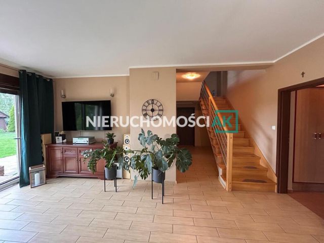 dom wolnostojący, 6 pokoi Dachowa, ul. Cisowa. Zdjęcie 9