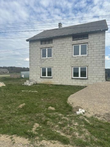 dom wolnostojący Szaruty. Zdjęcie 1