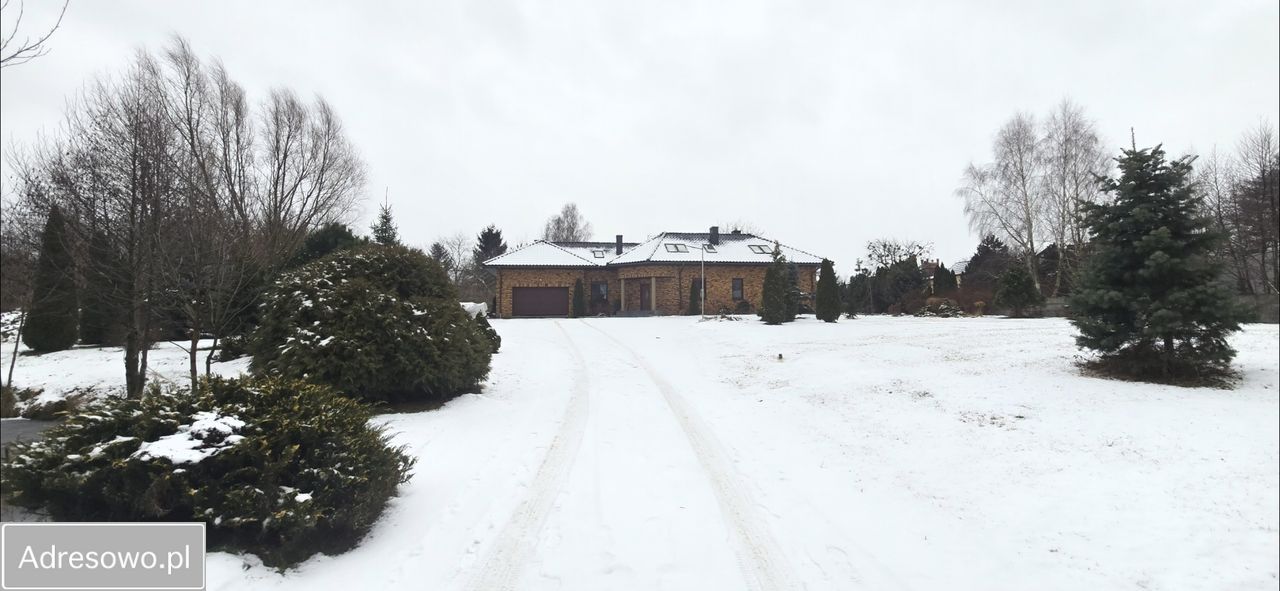 dom wolnostojący, 7 pokoi Brzeziny, ul. Spacerowa. Zdjęcie 3