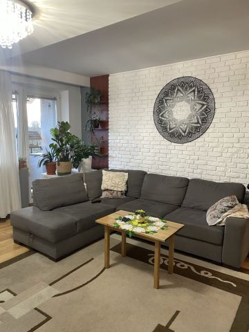 Mieszkanie 3-pokojowe Kleosin. Zdjęcie 1