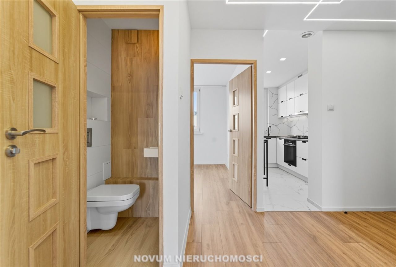 Mieszkanie 3-pokojowe Tarnowskie Góry. Zdjęcie 9