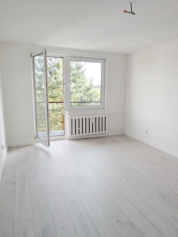 Mieszkanie 3-pokojowe Krapkowice Otmęt, ul. Kilińskiego. Zdjęcie 1