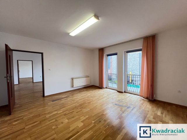 kamienica, 10 pokoi Jasło, ul. 3 Maja. Zdjęcie 17