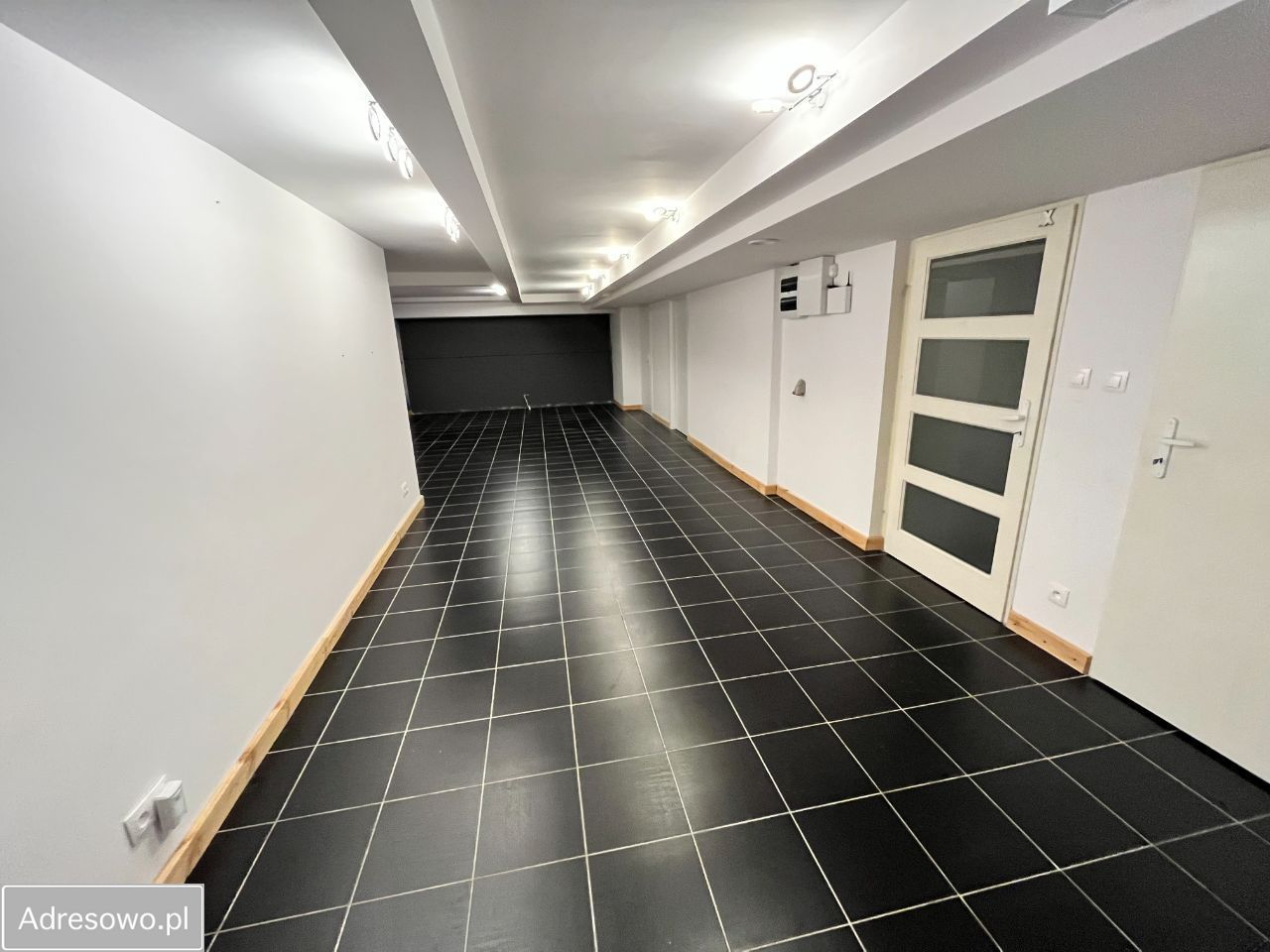 Lokal Piastów, ul. Elizy Orzeszkowej. Zdjęcie 4