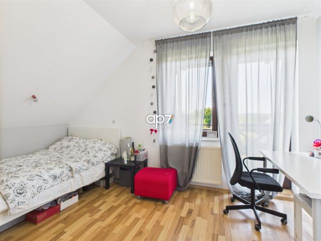 dom wolnostojący, 6 pokoi Karniowice. Zdjęcie 13