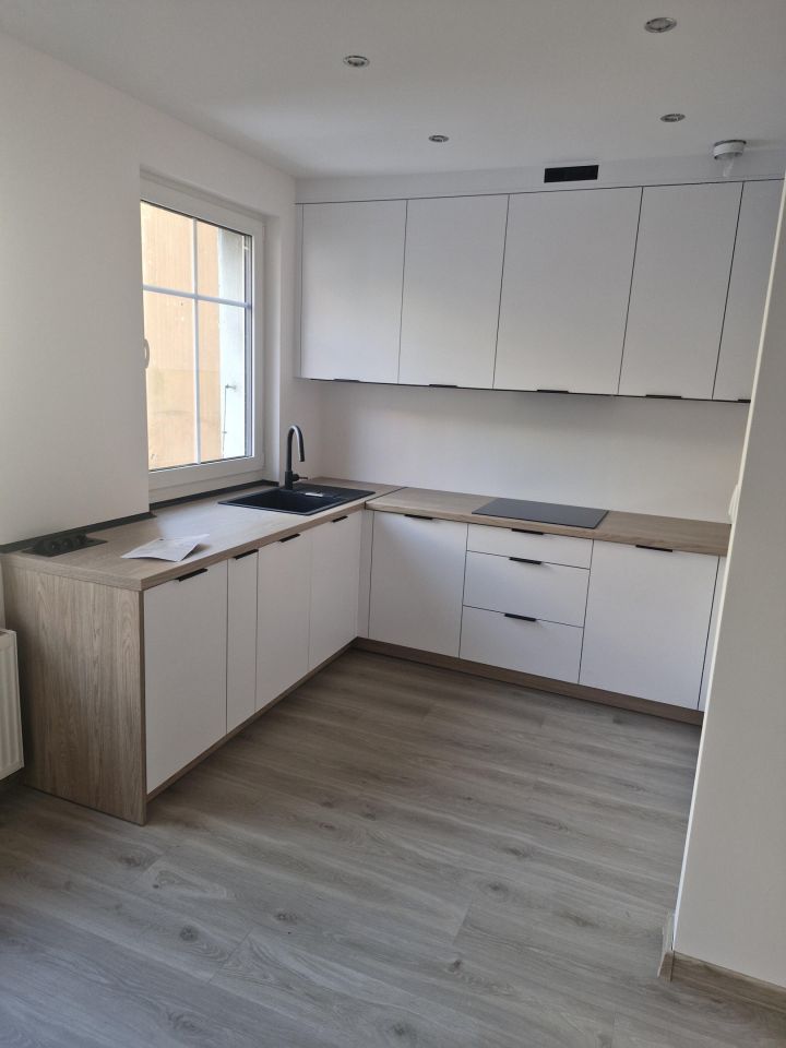 Mieszkanie 3-pokojowe Żagań, ul. Warszawska. Zdjęcie 2