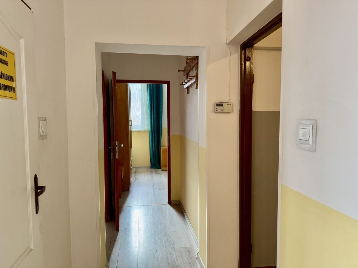 dom szeregowy, 10 pokoi Jelenia Góra Czarne. Zdjęcie 16