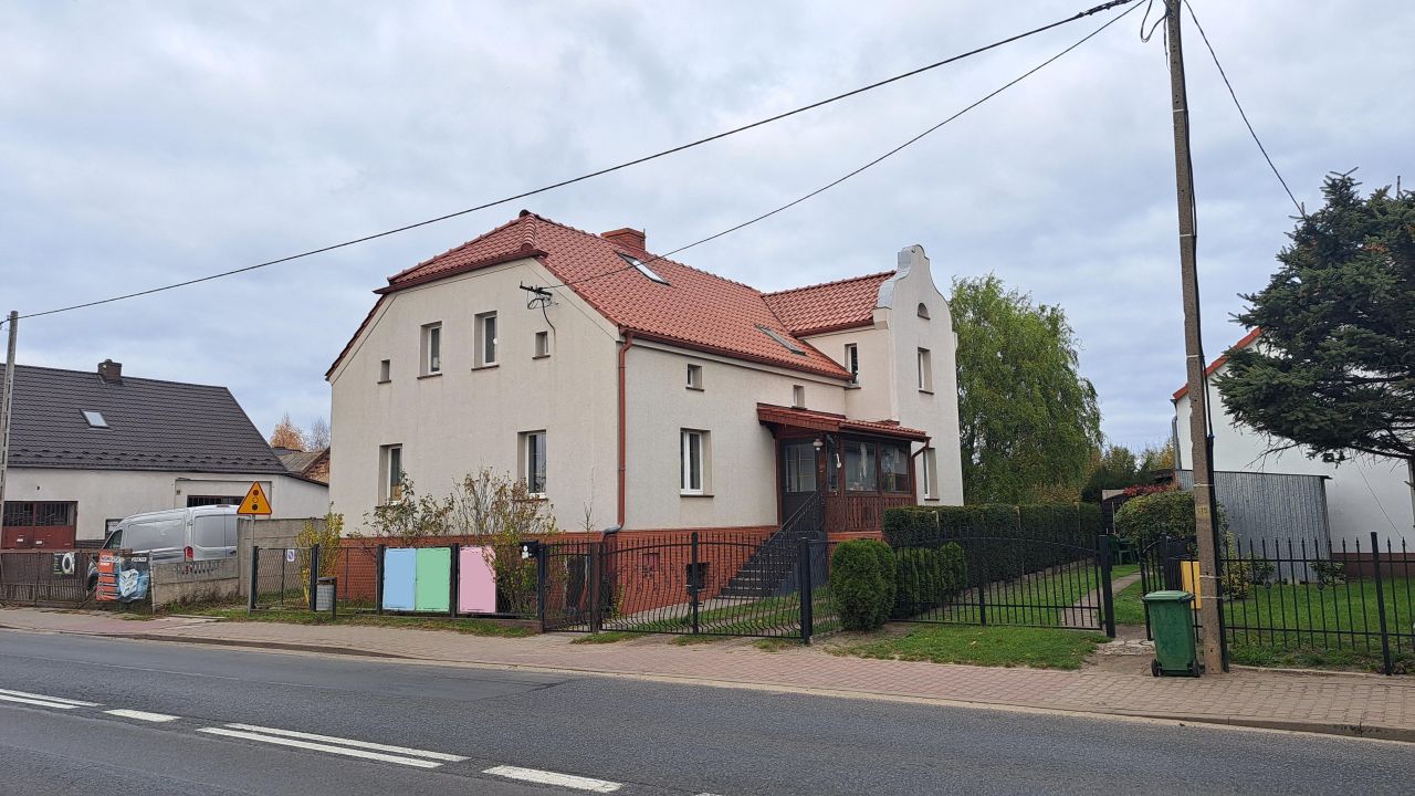 dom wolnostojący, 5 pokoi Siechnice, ul. Opolska. Zdjęcie 1