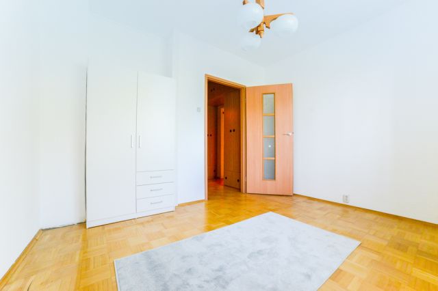 Mieszkanie 2-pokojowe Warszawa, ul. Romualda Gutta. Zdjęcie 3