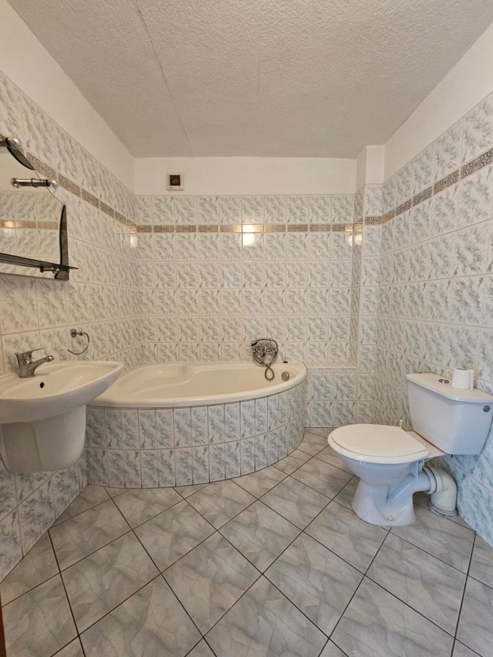 Mieszkanie 4-pokojowe Klekotna Rędzina, ul. Dobrodzieńska. Zdjęcie 12