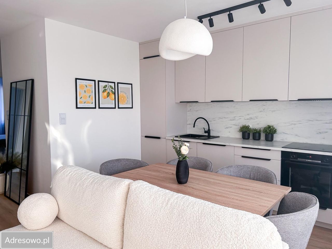 Mieszkanie 4-pokojowe Warszawa Gocław, ul. Orlego Lotu. Zdjęcie 6